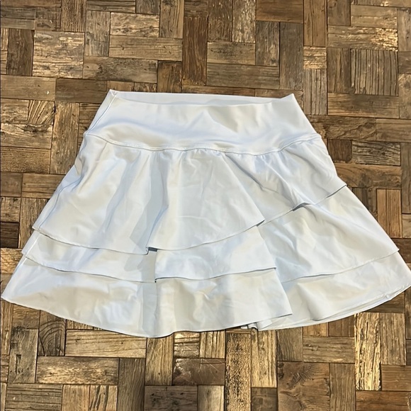 Yogalicious The Level Up Tiered Skort Sky Blue Tennis Size Large NWT - Picture 1 of 10